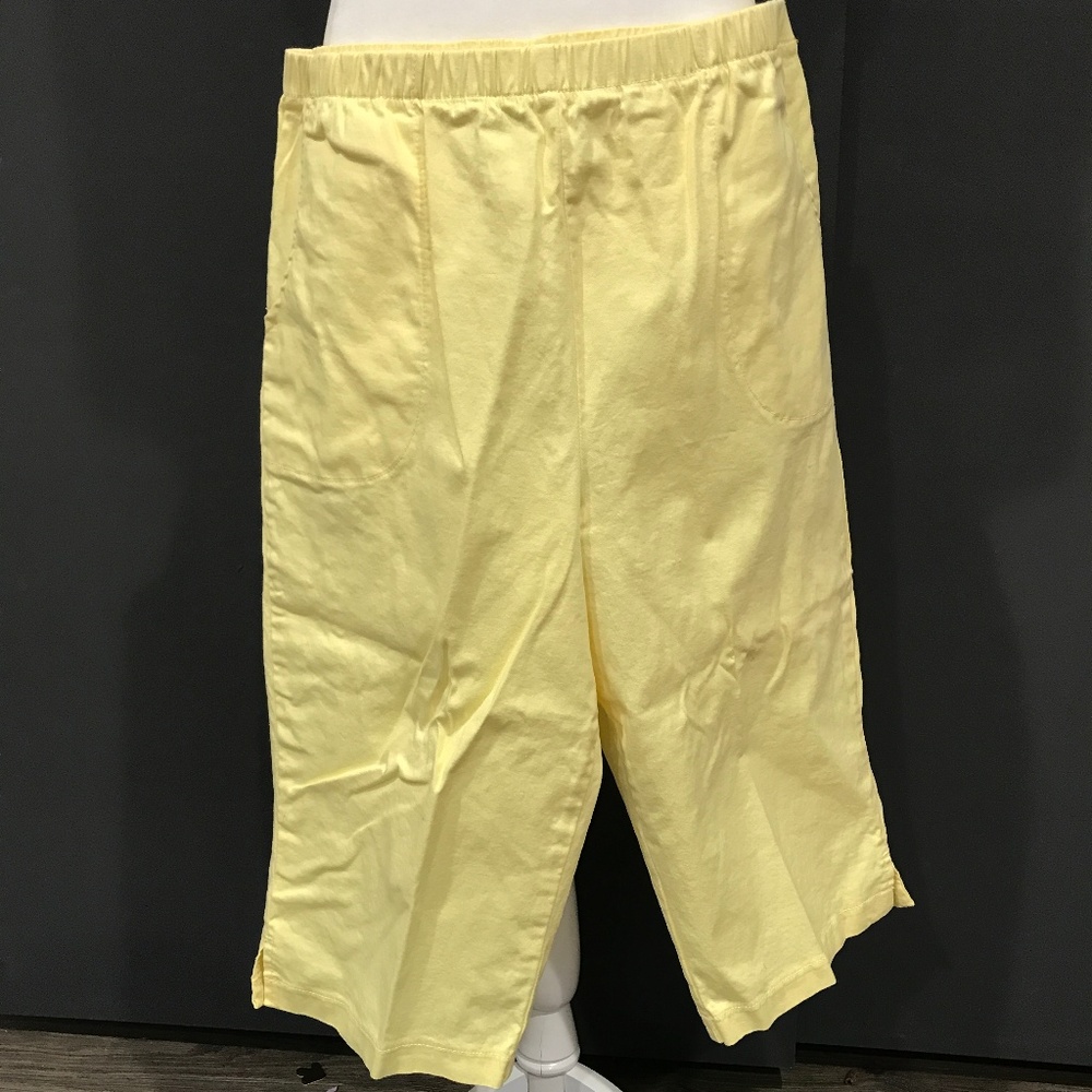 Yellow Capri